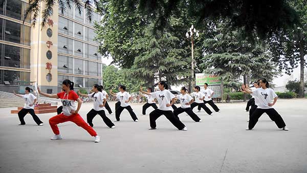常明月教练与她的学生们