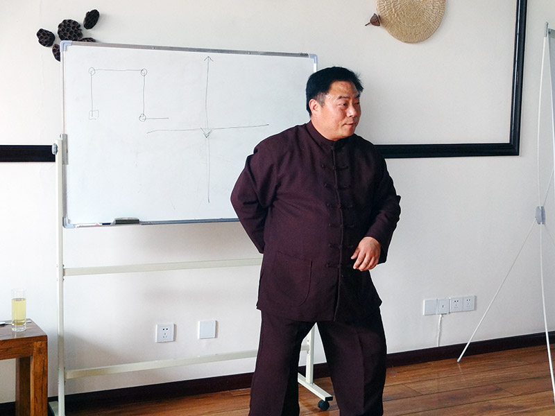 太极名家常子轩应邀洛阳市讲拳